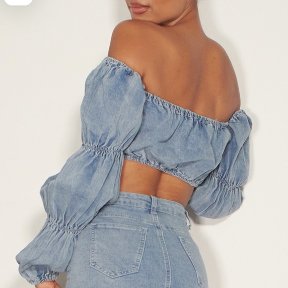 Light Blue Wash Layered Puff Sleeve Denim Crop Top - Picture 4 of 8